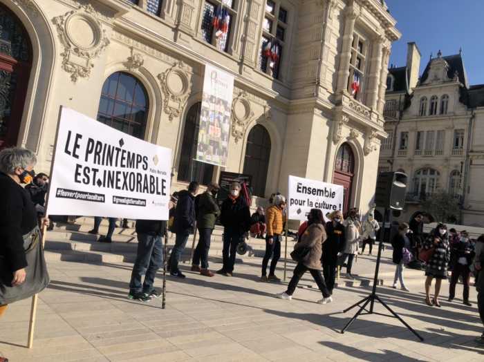 Poitiers/Châtellerault - Des manifestants réclament la réouverture des lieux de spectacle