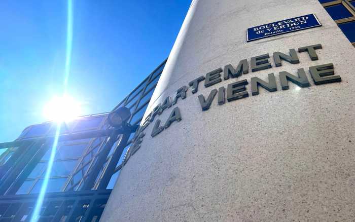 Le Département au pied du mur